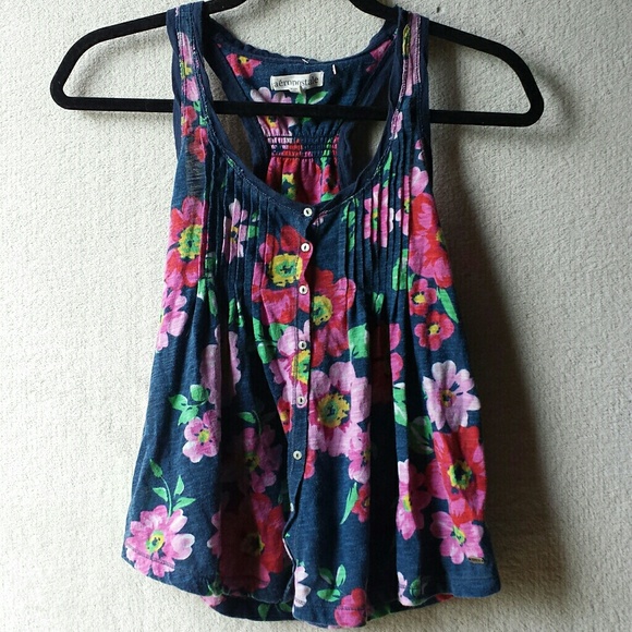 Aeropostale Tops - Aero Floral Button Down Tank Top